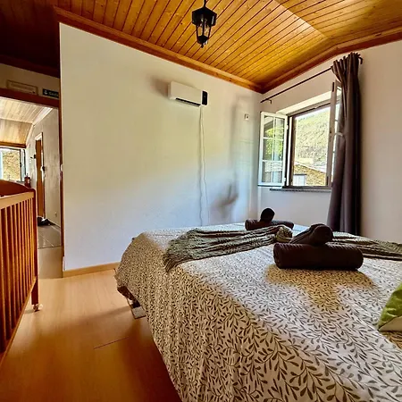 Egua Nature House Piodao