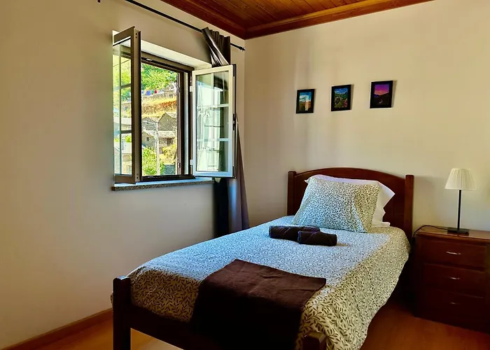 Egua Nature House * Piódão